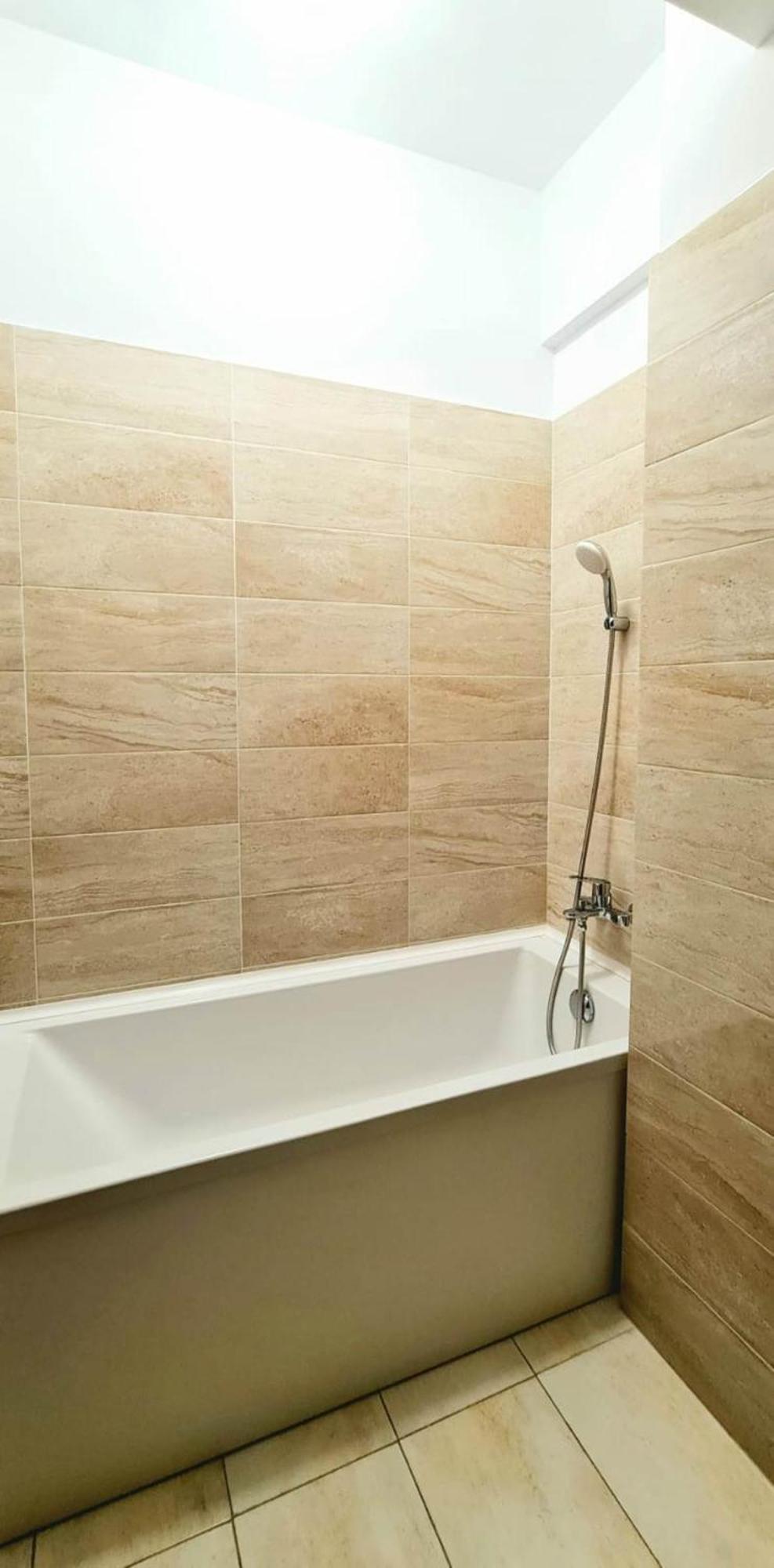 Cityscape Apartment Near Palas Mall Iasi Ngoại thất bức ảnh